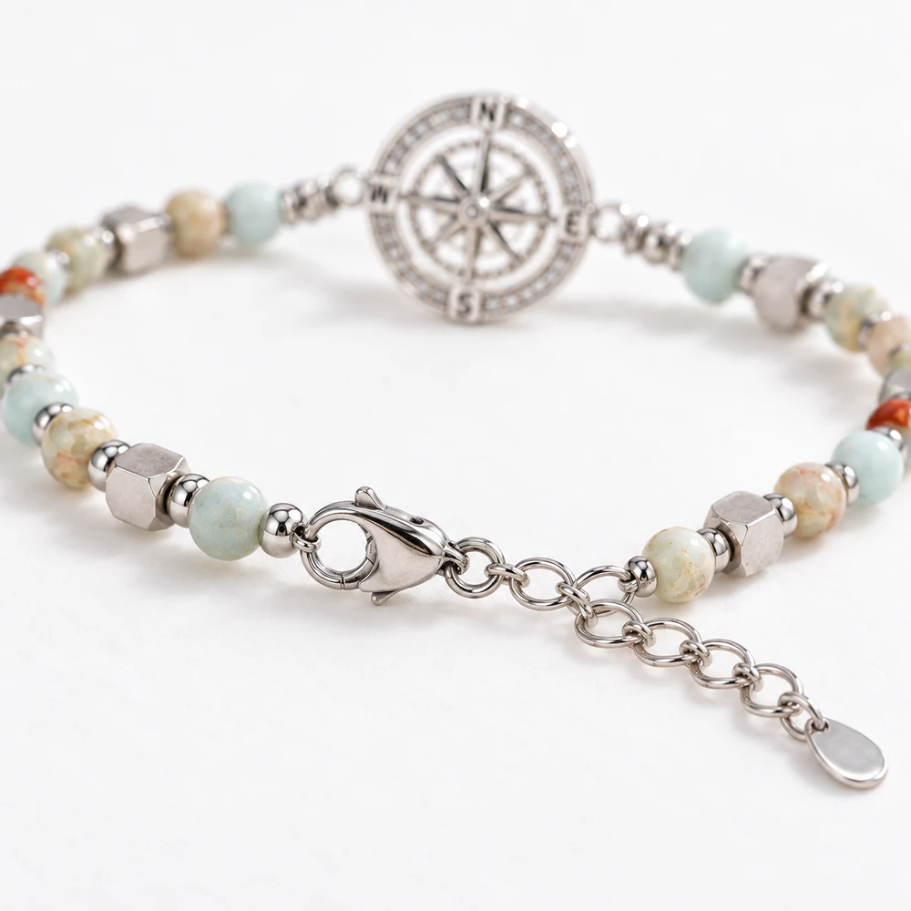 clasp beads macro — daughter beaded compass bracelet